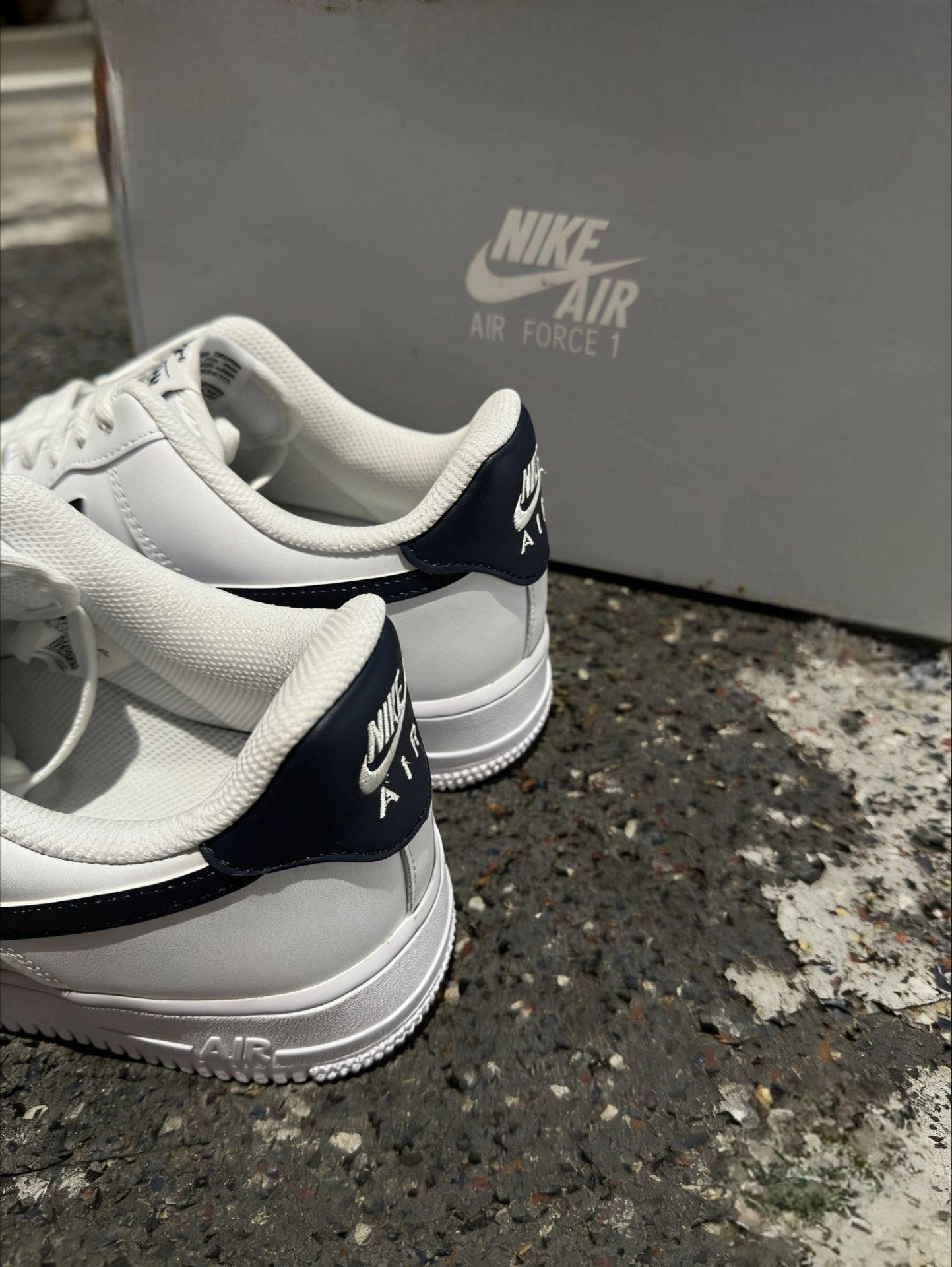 上脚封神!白AF1才是百搭王👟